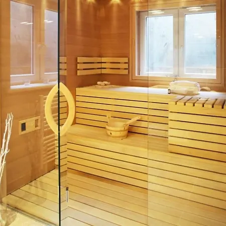 Vakantiehuis In With Swimming Pool Hörnum